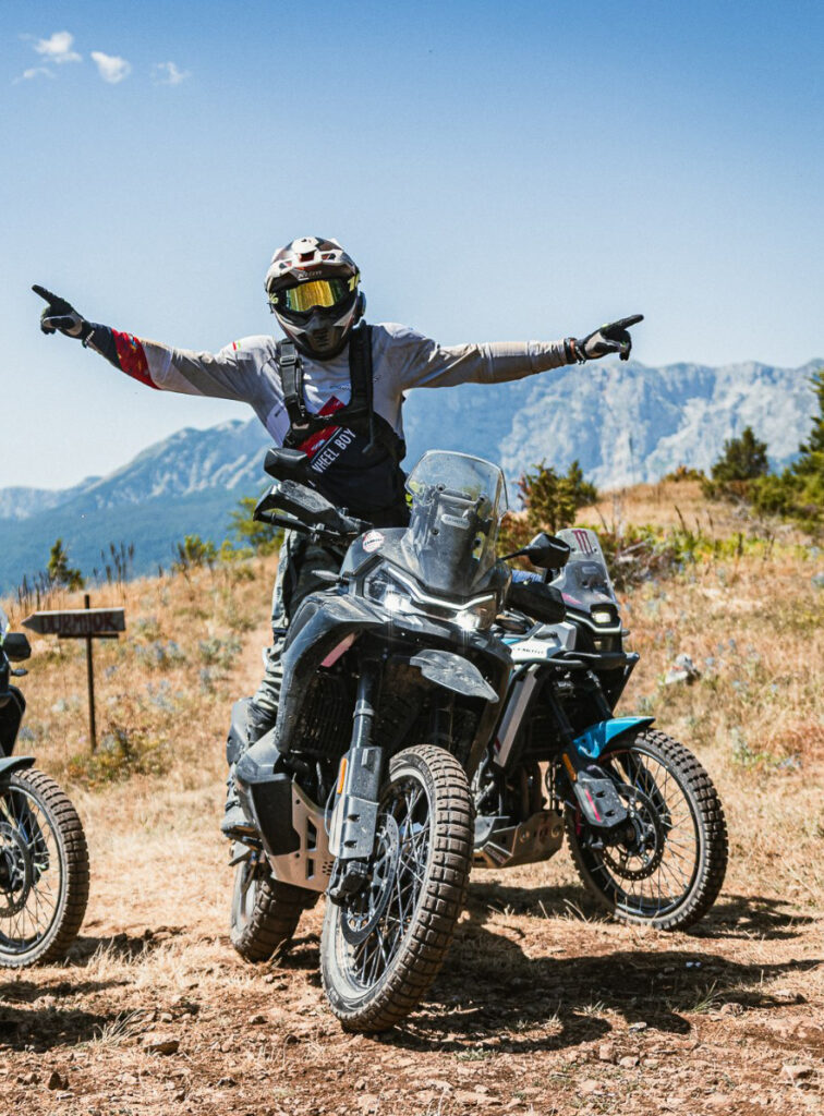 cfmoto 800mtx sector